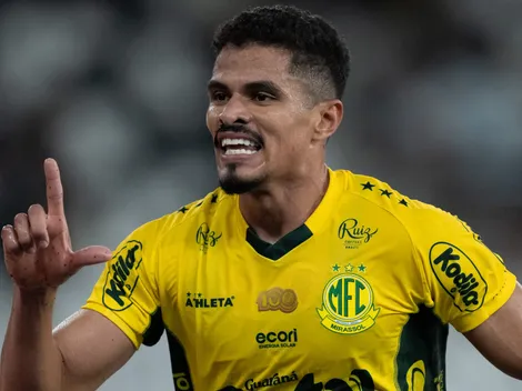 São Paulo avança negociações por Lucas Ramon