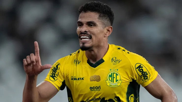 São Paulo se acerta com Lucas Ramon e aguarda 'ok' do Mirassol
