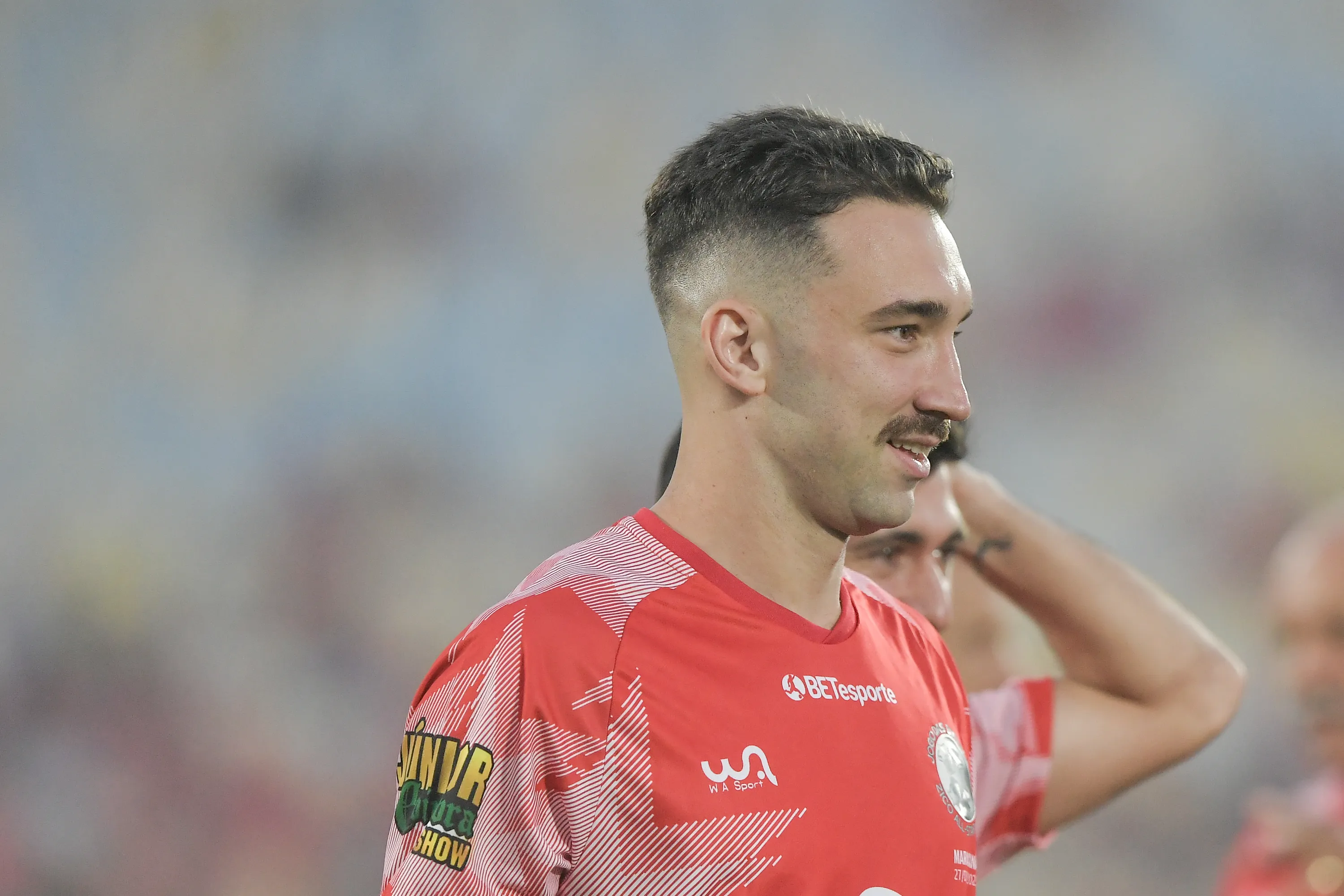 Leo Ortiz jogador do time Vermelho durante partida contra o time branco no estadio Maracana pelo Jogo das Estrelas – Zico All Star Game 2025 Foto: Thiago Ribeiro/AGIF