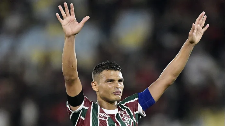 Thiago Silva jogador do Fluminense comemora a vitoria apos a partida contra o Flamengo no estadio Maracana pelo campeonato Brasileiro A 2025. Foto: Alexandre Loureiro/AGIF