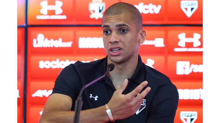 Dória durante entrevista coletiva pelo São Paulo em 2015.