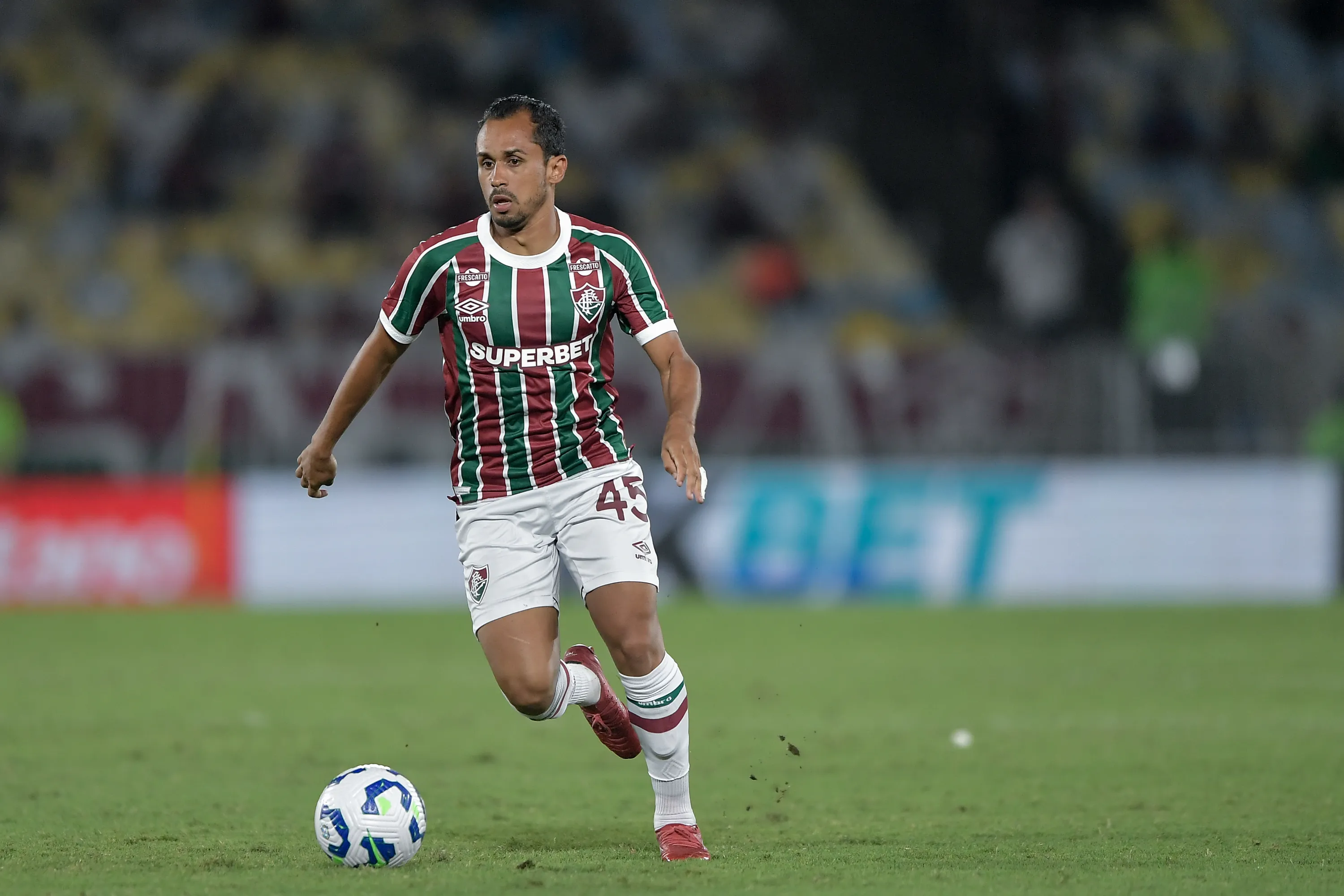 Lima jogador do Fluminense durante partida contra o Ceara no estadio Maracana pelo campeonato Brasileiro A 2025. Foto: Thiago Ribeiro/AGIF