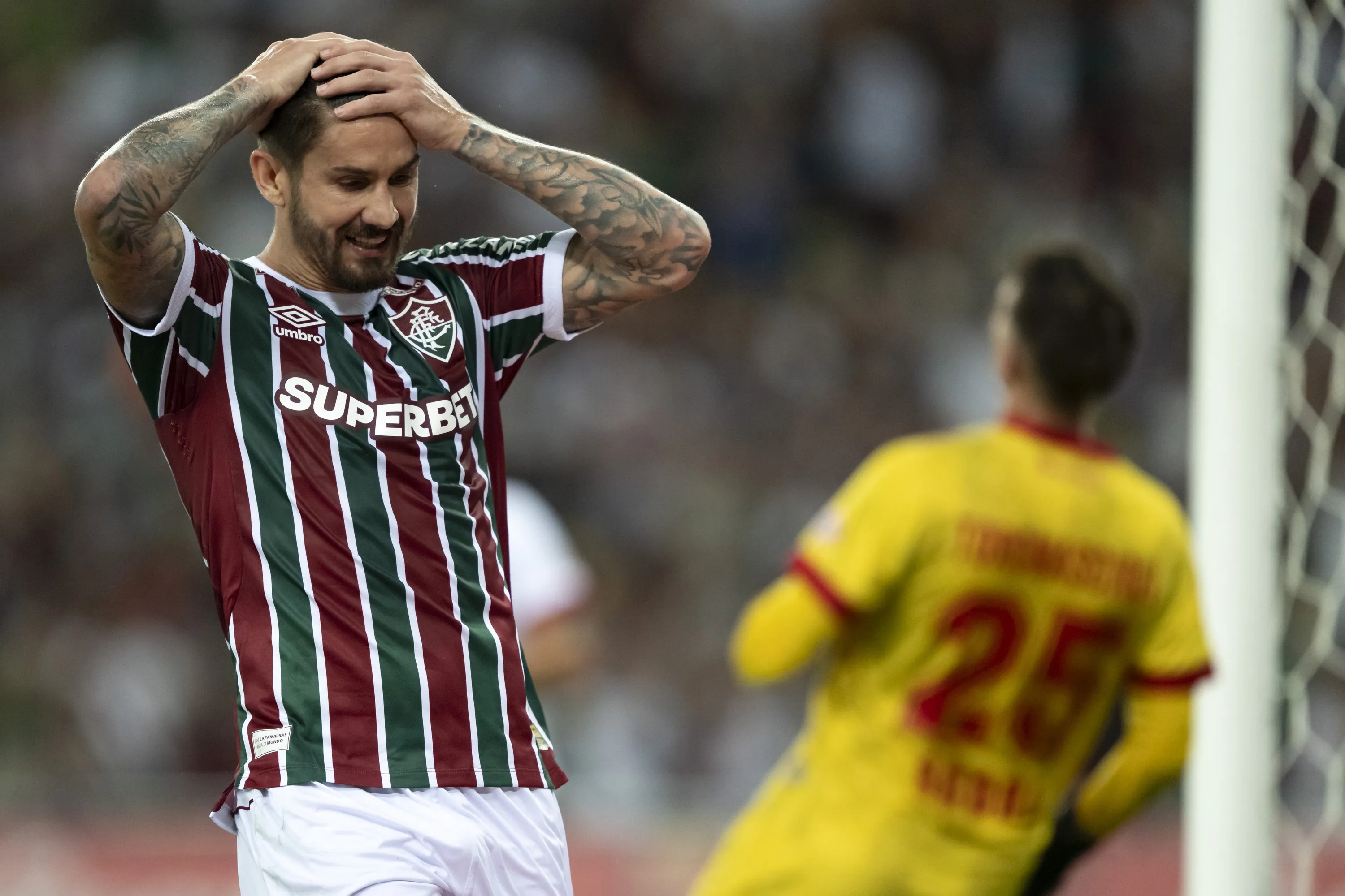 Fluminense aguarda ofertas por Everaldo. Foto: Jorge Rodrigues/AGIF