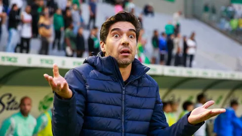 Abel Ferreira tecnico do Palmeiras durante partida contra o Juventude no estadio Alfredo Jaconi pelo campeonato Brasileiro A 2025. Foto: Luiz Erbes/AGIF