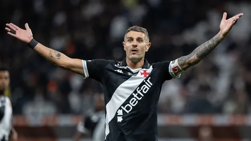 Vegetti perdeu espaço no Vasco em 2025.