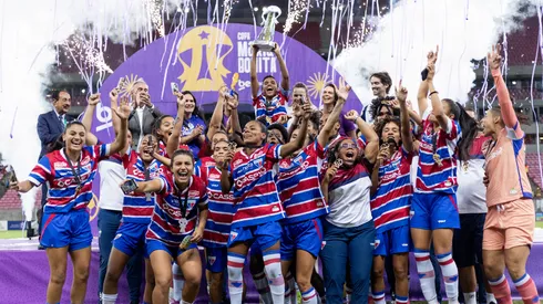 Fortaleza encerrou a temporada com um título regional e outro estadual – Foto: Rafael Vieira/FPF