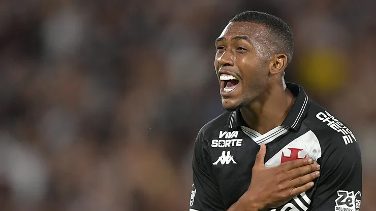 Cafu elogia Rayan, do Vasco