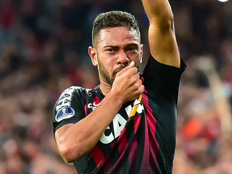 Renan Lodi explica não retorno ao Athletico-PR