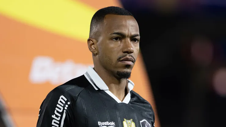 Marlon Freitas trocou o Botafogo pelo Palmeiras.
