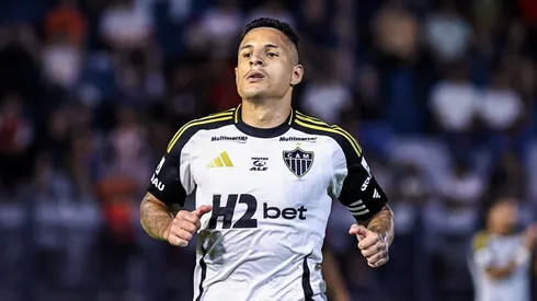 Guilherme Arana jogador do Atletico-MG durante partida contra o Bragantino no estadio Cicero De Souza Marques pelo campeonato Brasileiro A 2025. Foto: Fabio Giannelli/AGIF