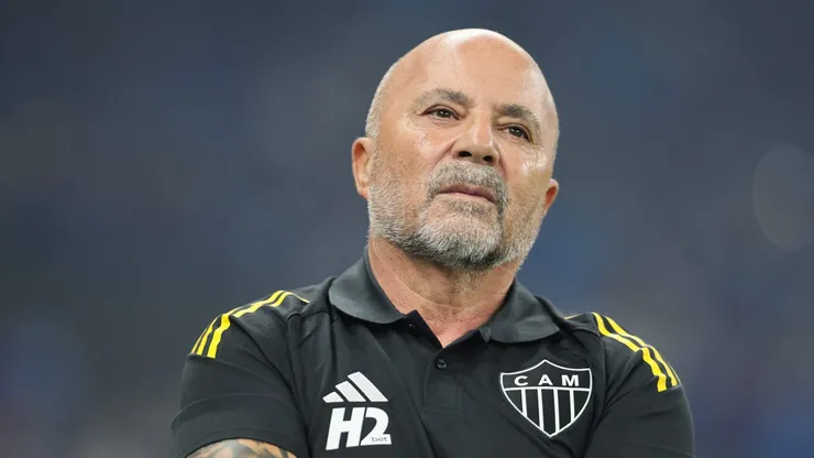 MG - BELO HORIZONTE - 11/09/2025 - COPA DO BRASIL 2025, CRUZEIRO X ATLETICO-MG - Jorge Sampaoli tecnico do Atletico-MG durante partida contra o Cruzeiro no estadio Mineirao pelo campeonato Copa Do Brasil 2025. Foto: Gilson Lobo/AGIF