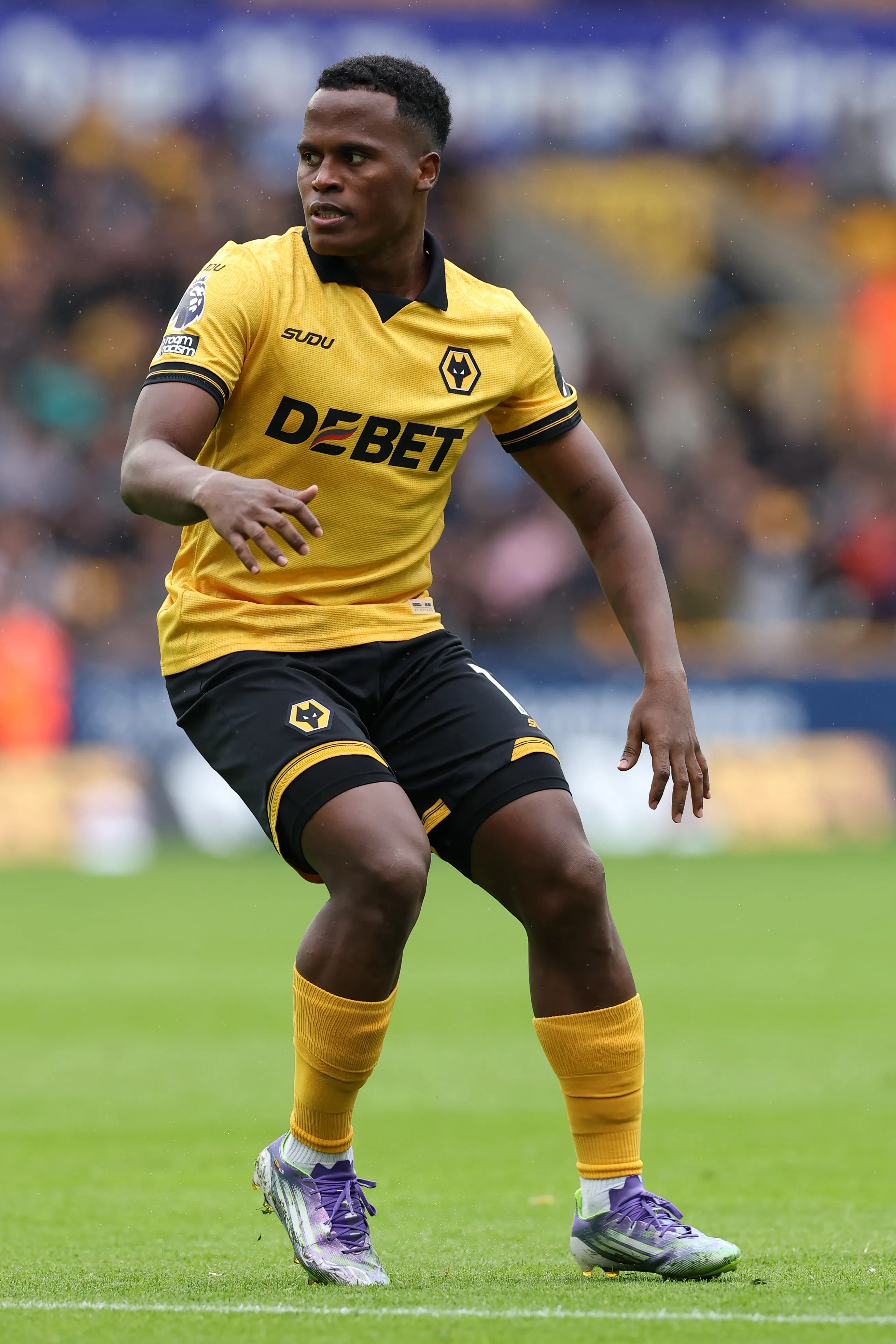 WOLVERHAMPTON, ENGLAND – AUGUST 30: Jhon Arias of Wolverhampton Wanderers during the Premier League match between Wolverhampton Wanderers and Everton at Molineux on August 30, 2025 in Wolverhampton, England. (Photo by Michael Steele/Getty Images)