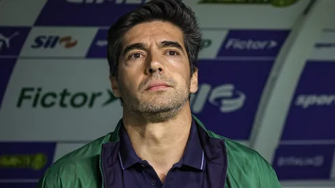 Abel Ferreira tecnico do Palmeiras durante partida contra o Santos no estadio Arena Allianz Parque pelo campeonato Brasileiro A 2025. Foto: Fabio Giannelli/AGIF