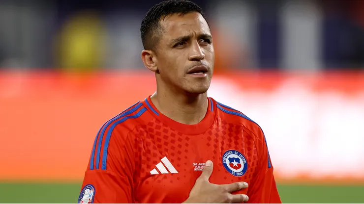 Alexis Sánchez durante confronto entre Chile e Argentina na Copa América de 2024.