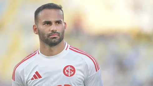 Thiago Maia jogador do Internacional durante partida contra o Fluminense no estadio Maracana pelo campeonato Brasileiro A 2025. Foto: Thiago Ribeiro/AGIF