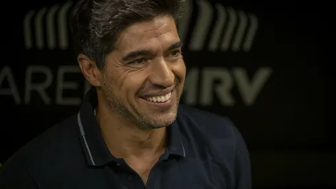 Abel Ferreira tecnico do Palmeiras durante partida contra o Atletico-MG no estadio Arena MRV pelo campeonato Brasileiro A 2025. Foto: Fernando Moreno/AGIF