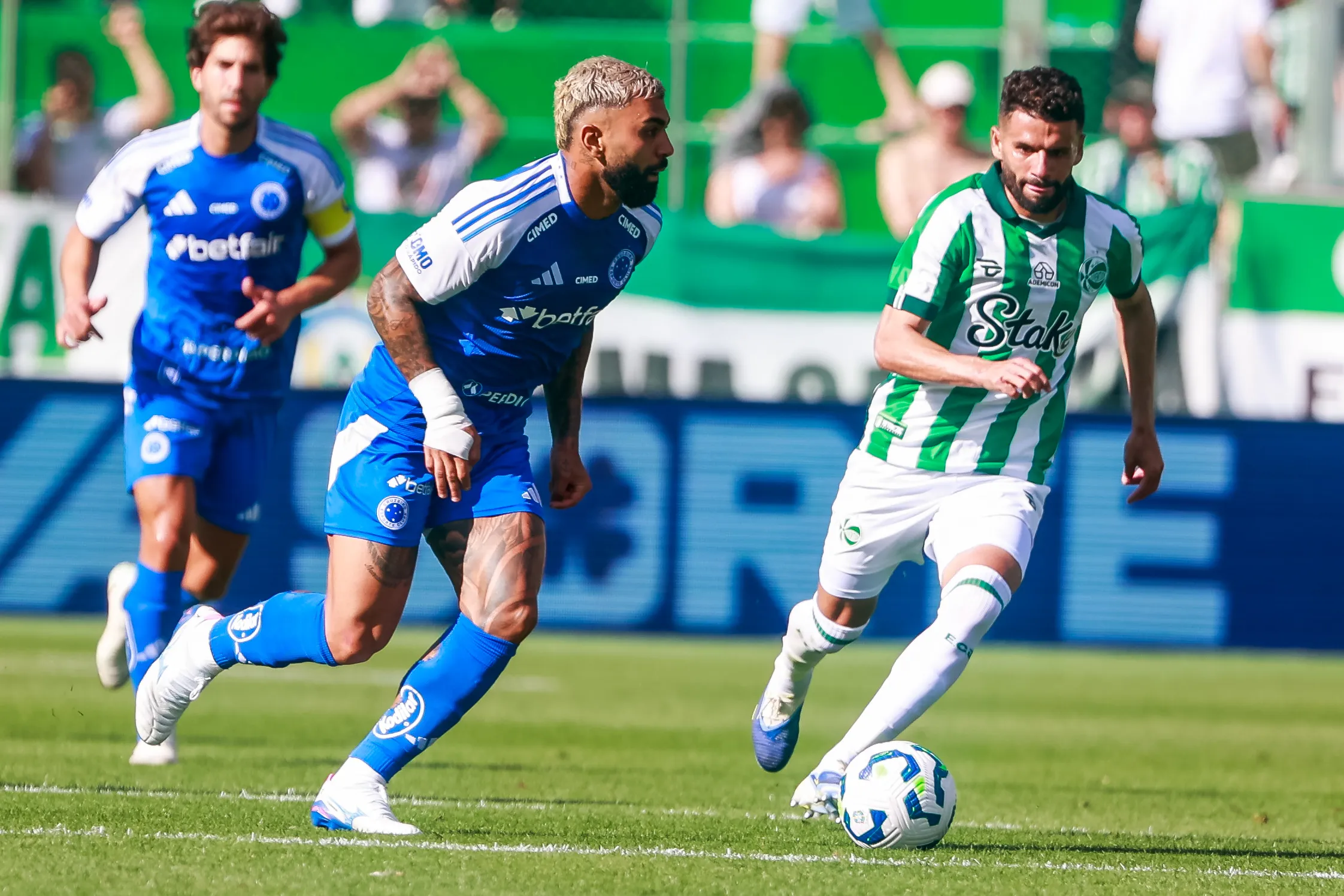 Gabigol em Juventude x Cruzeiro pelo campeonato Brasileiro A 2025. Foto: Luiz Erbes/AGIF