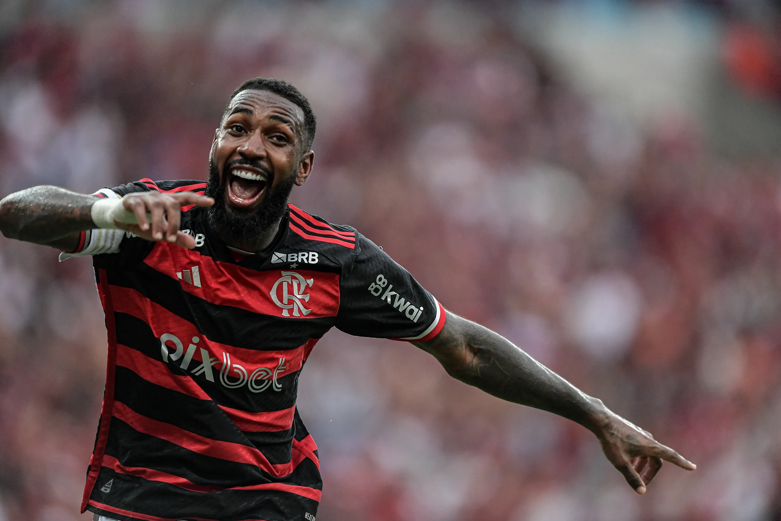 RJ – RIO DE JANEIRO – 26/10/2024 – BRASILEIRO A 2024, FLAMENGO X JUVENTUDE – Gerson jogador do Flamengo comemora gol durante partida contra o Juventude no estadio Maracana pelo campeonato Brasileiro A 2024. Foto: Thiago Ribeiro/AGIF