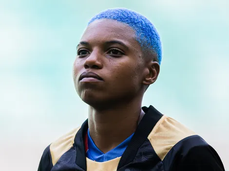 Rhaizza manda recado à torcida em chegada ao Corinthians