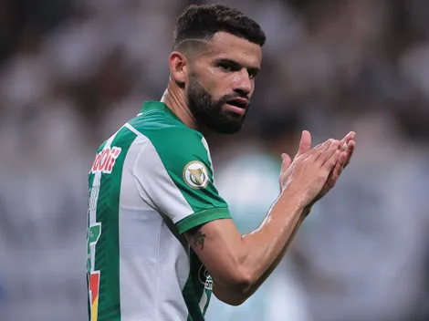 Jadson retorna ao Athletico-PR e manda recado para a torcida