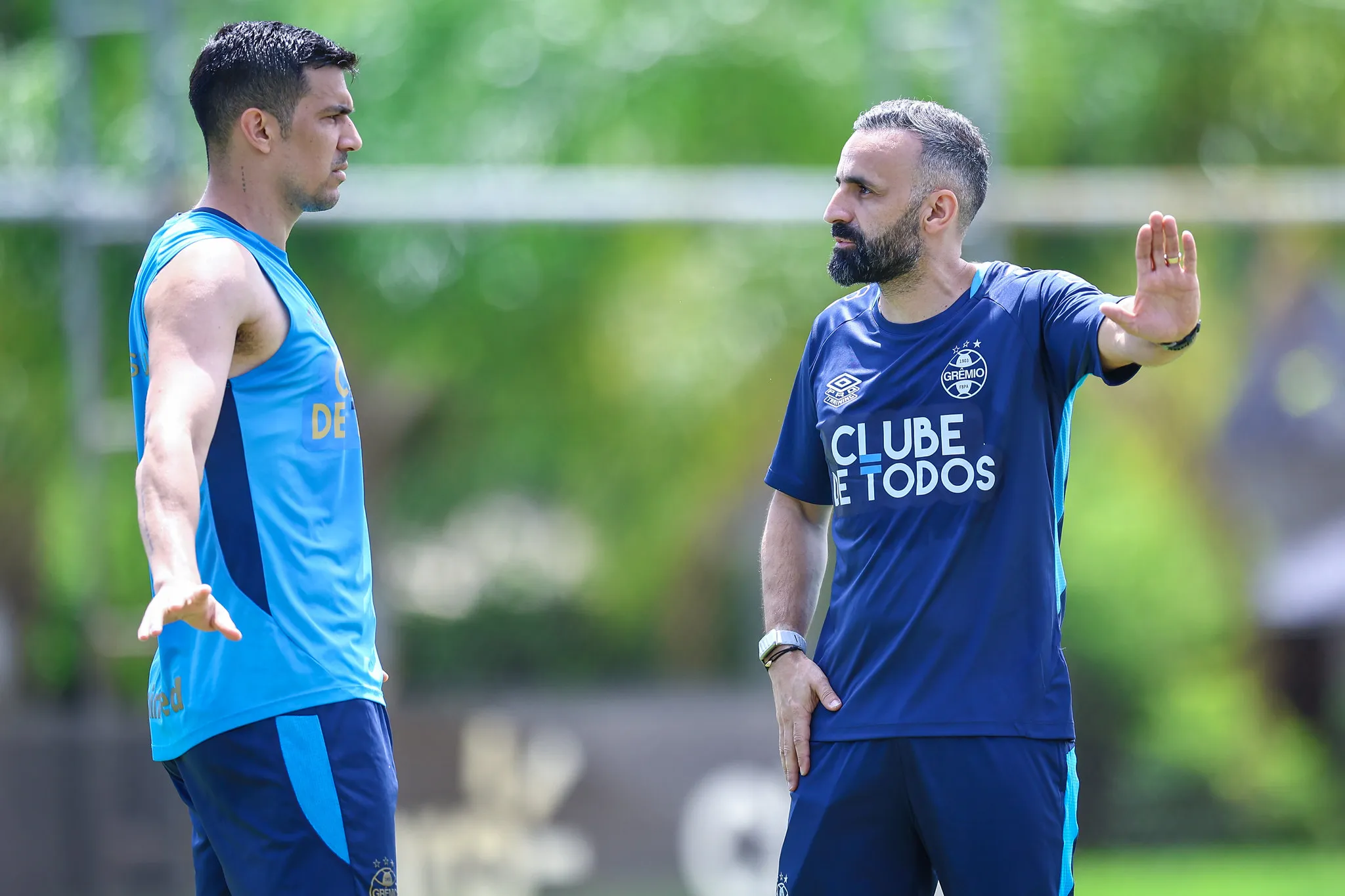 Balbuena no treino do Grêmio. FOTO: LUCAS UEBEL/GREMIO FBPA