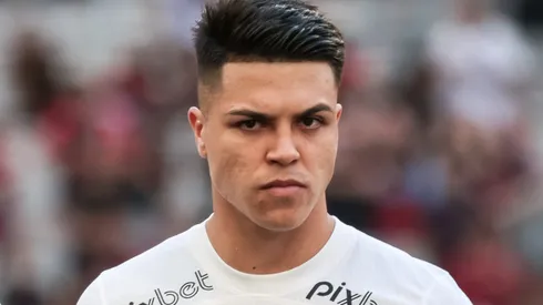 Roni durante confronto entre Athletico-PR x Corinthians no Brasileirão de 2023.