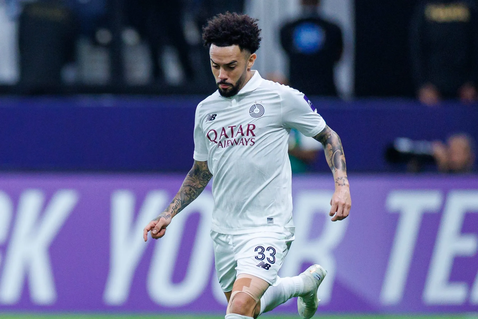RIYADH, SAUDI ARABIA – OCTOBER 21: Claudinho of team Al-Sadd SC during the AFC Champions League Elite between Al Hilal and Al Sadd at Kingdom Arena on October 21, 2025 in Riyadh, Saudi Arabia. (Photo by Abdullah Ahmed/Getty Images)