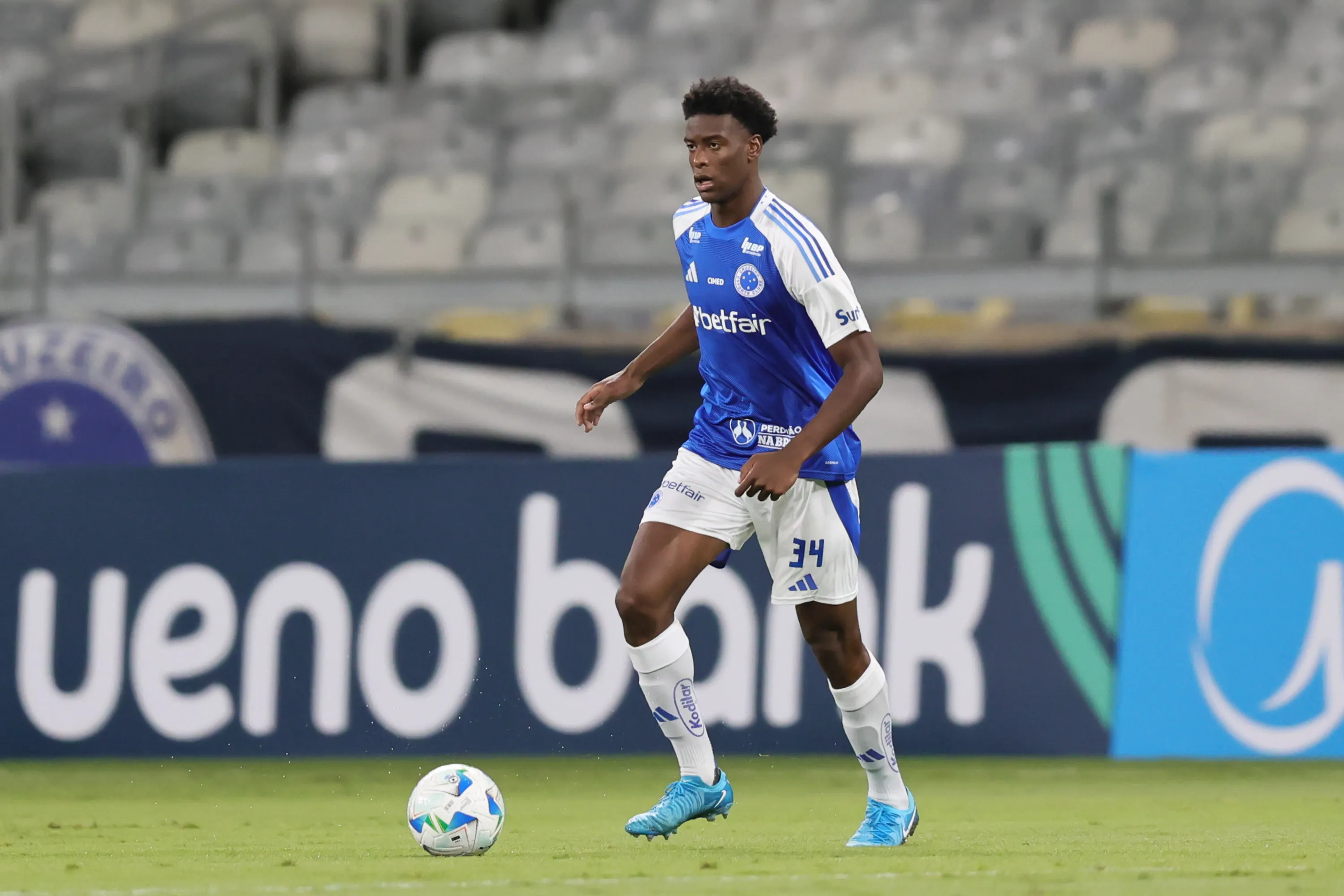 Jonathan Jesus durante partida contra o Mushuc Runa na Sul-Americana de 2025. Foto: Gilson Lobo/AGIF