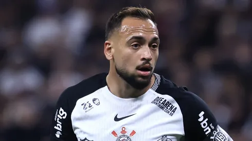 Atlético-MG faz proposta pelo volante Maycon