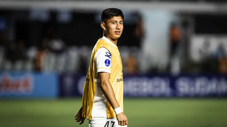Miguelito jogador do Santos durante partida contra o Audax Italiano no estadio Vila Belmiro pelo campeonato Copa Sul-Americana 2023.