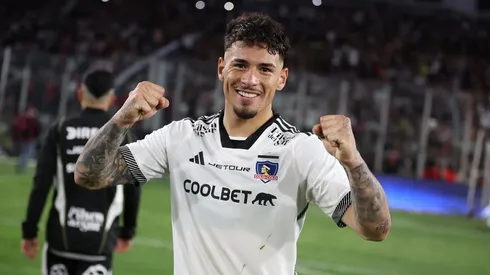 Alan Saldivia, zagueiro do Colo Colo, está perto do Vasco. Reprodução/Instagram oficial de Alan Saldivia