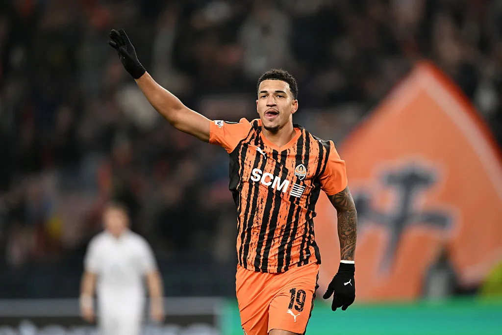Ex-Fluminense comemora gol pelo Shakhtar. Foto: Mateusz Slodkowski/Getty Images