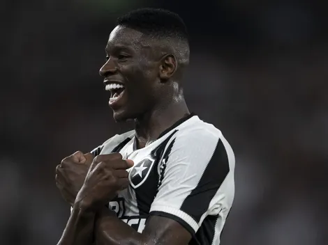 Luiz Henrique marca presença no CT do Botafogo