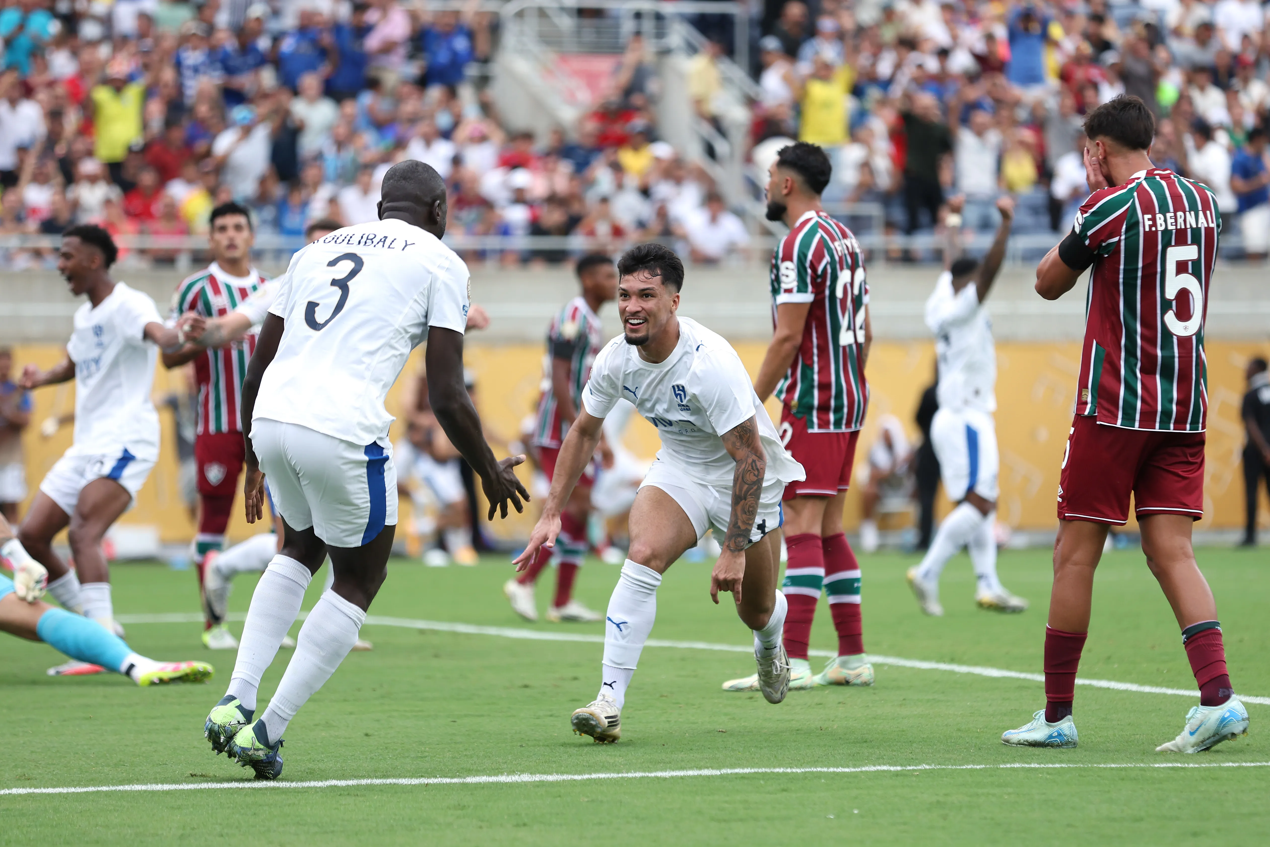 Marcos Leonardo comemora gol marcado diante do Fluminense no Mundial de Clubes. (Photo by Megan Briggs/Getty Images)