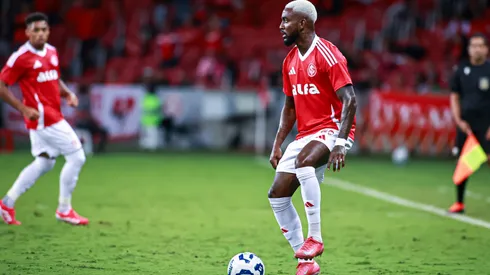 Ramon jogador do Internacional durante partida contra o Maracana no estadio Beira-Rio pelo campeonato [COMPETICAO].