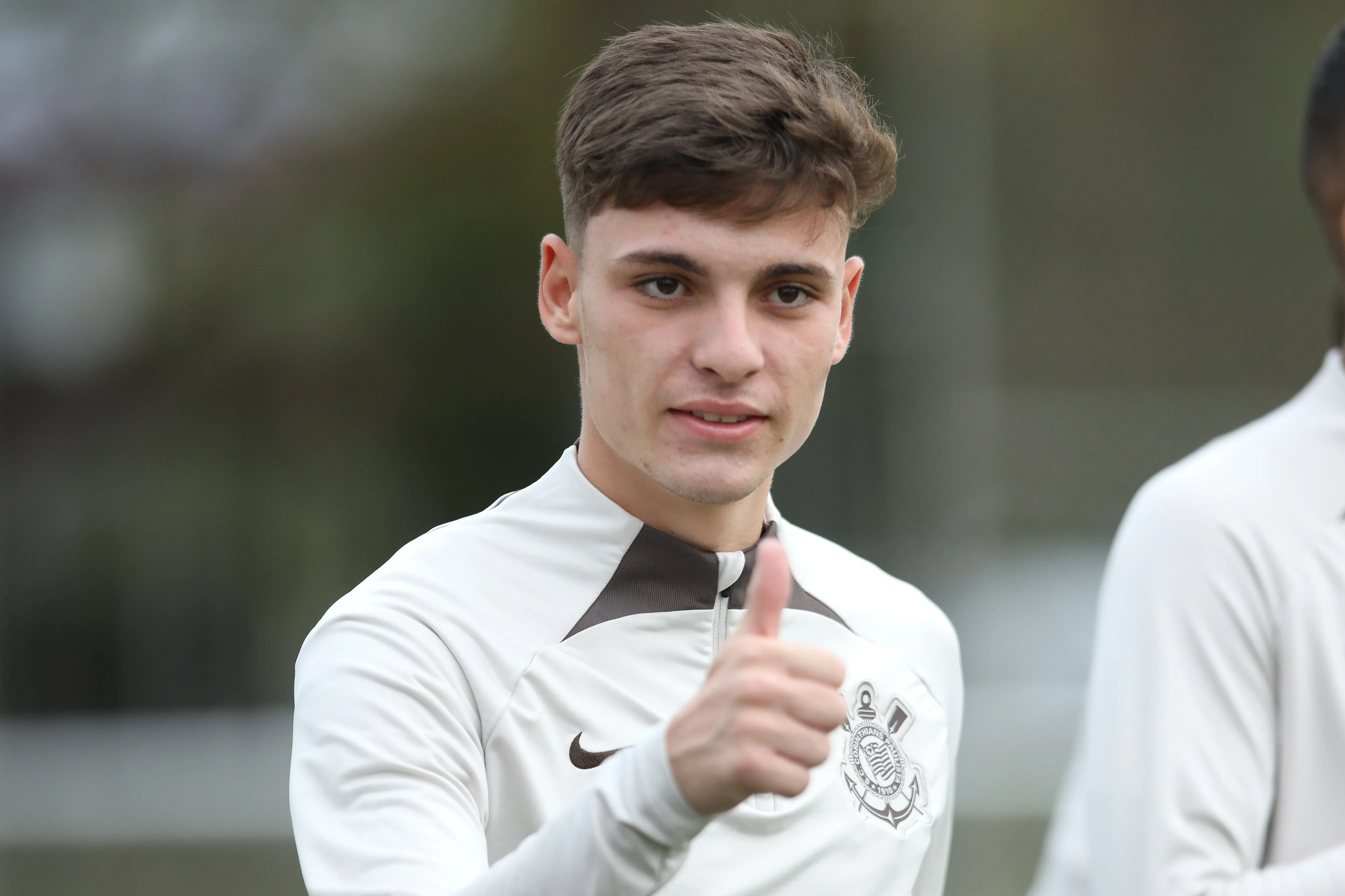 Breno Bidon durante treinamento CT Joaquim Grava. Foto: Reinaldo Campos/AGIF