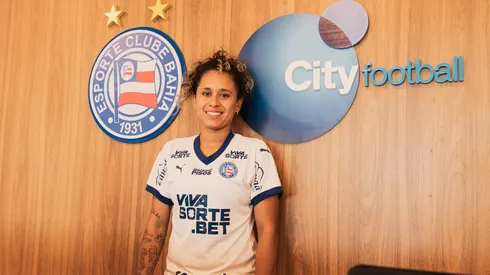 A jogadora tem 25 anos e chega para reforçar o meio-campo das Mulhres de Aço – Foto: Divulgação/Bahia