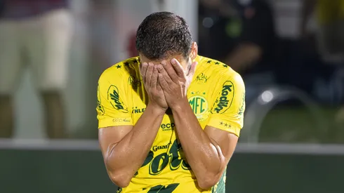 Yago Felipe jogador do Mirassol lamenta durante partida contra o Atletico-MG no estadio Jose Maria de Campos Maia pelo campeonato Brasileiro A 2025. Foto: Joisel Amaral/AGIF