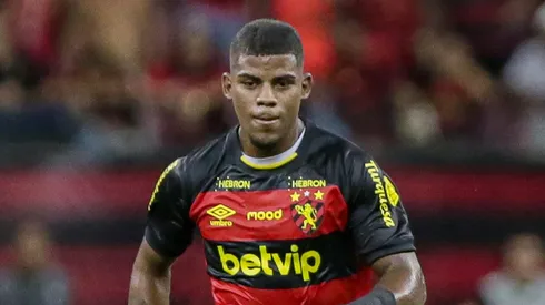 Fabio Matheus jogador do Sport durante partida contra o Nautico no estadio Arena Pernambuco pelo campeonato Pernambucano 2024. Foto: Rafael Vieira/AGIF