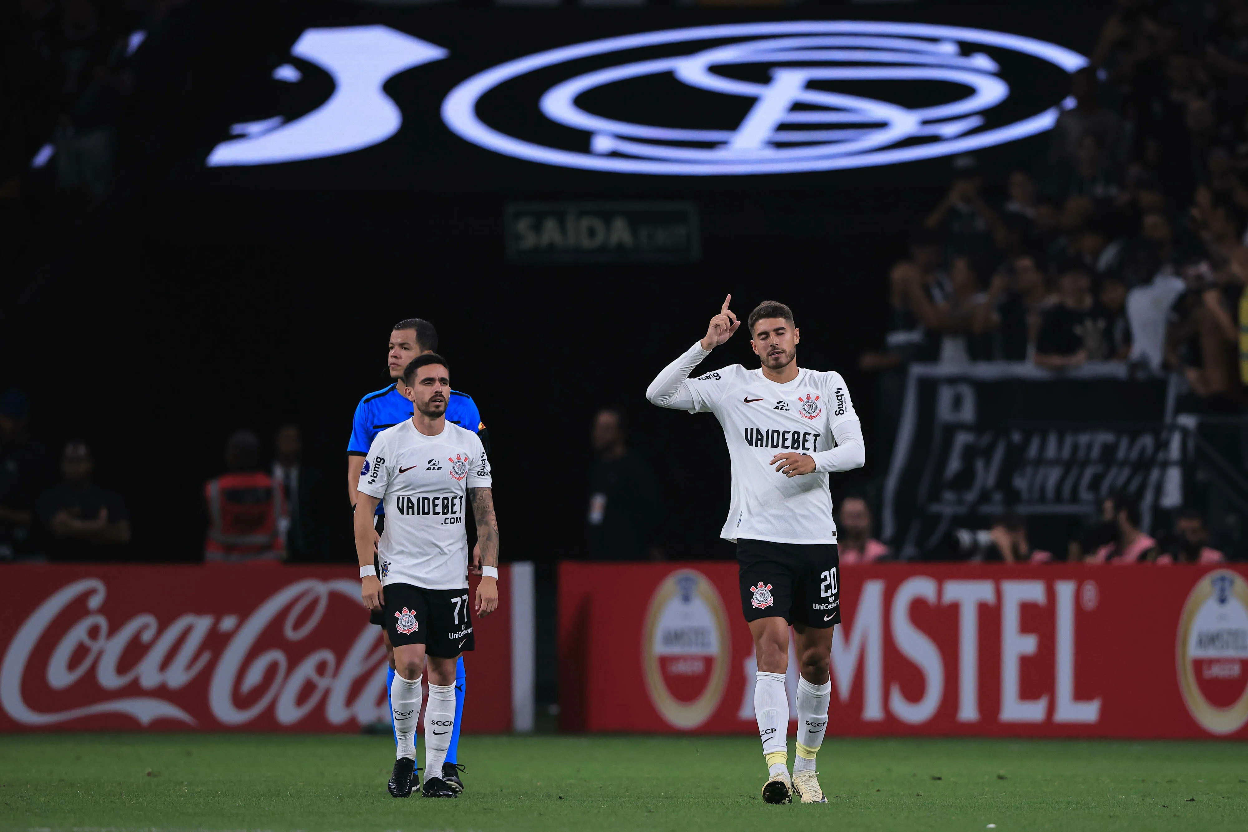 Pedro Raul jogador do Corinthians comemora seu gol durante partida contra o Nacional no estadio Arena Corinthians pelo campeonato Copa Sul-Americana 2024. Foto: Ettore Chiereguini/AGIF