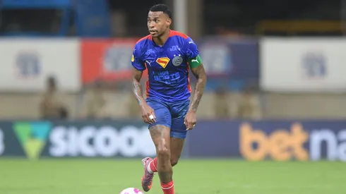 Jean Lucas durante confronto entre Bahia e Grêmio no Brasileirão de 2025. Foto: Maxi Franzoi/AGIF