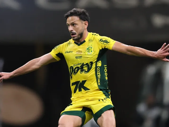 Internacional entra em 'disputa' com o Remo e pode fechar com Yago Felipe, ex-Mirassol