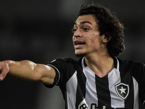 Textor 'aprova' e Botafogo renova empréstimo de Matheus Nascimento ao LA Galaxy