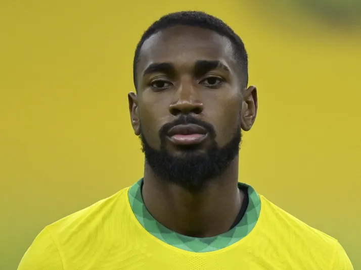 Pai de Gerson afirma que oficialização no Cruzeiro pode sair hoje (8)