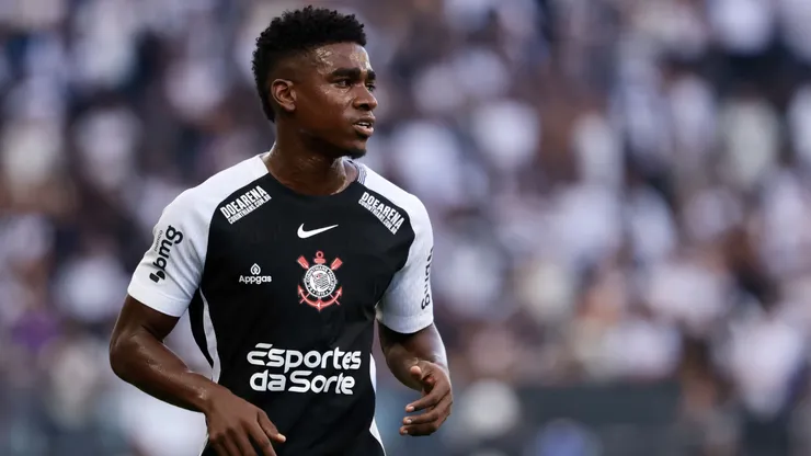 Félix Torres, possível novo zagueiro do Internacional. Foto: Marcello Zambrana/AGIF