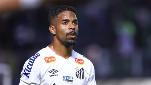 Hayner, jogador do Santos