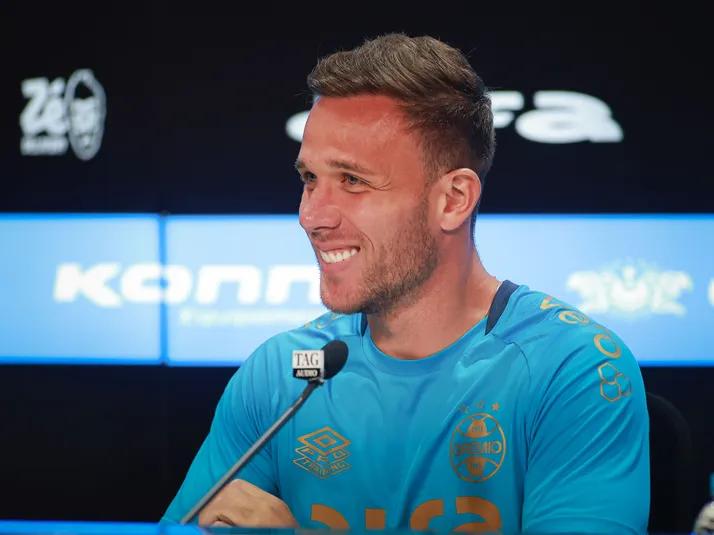 Grêmio se aproxima de acordo para contratar Arthur
