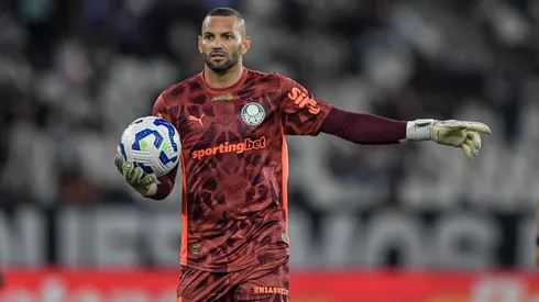 Weverton está perto de ser goleiro do Grêmio