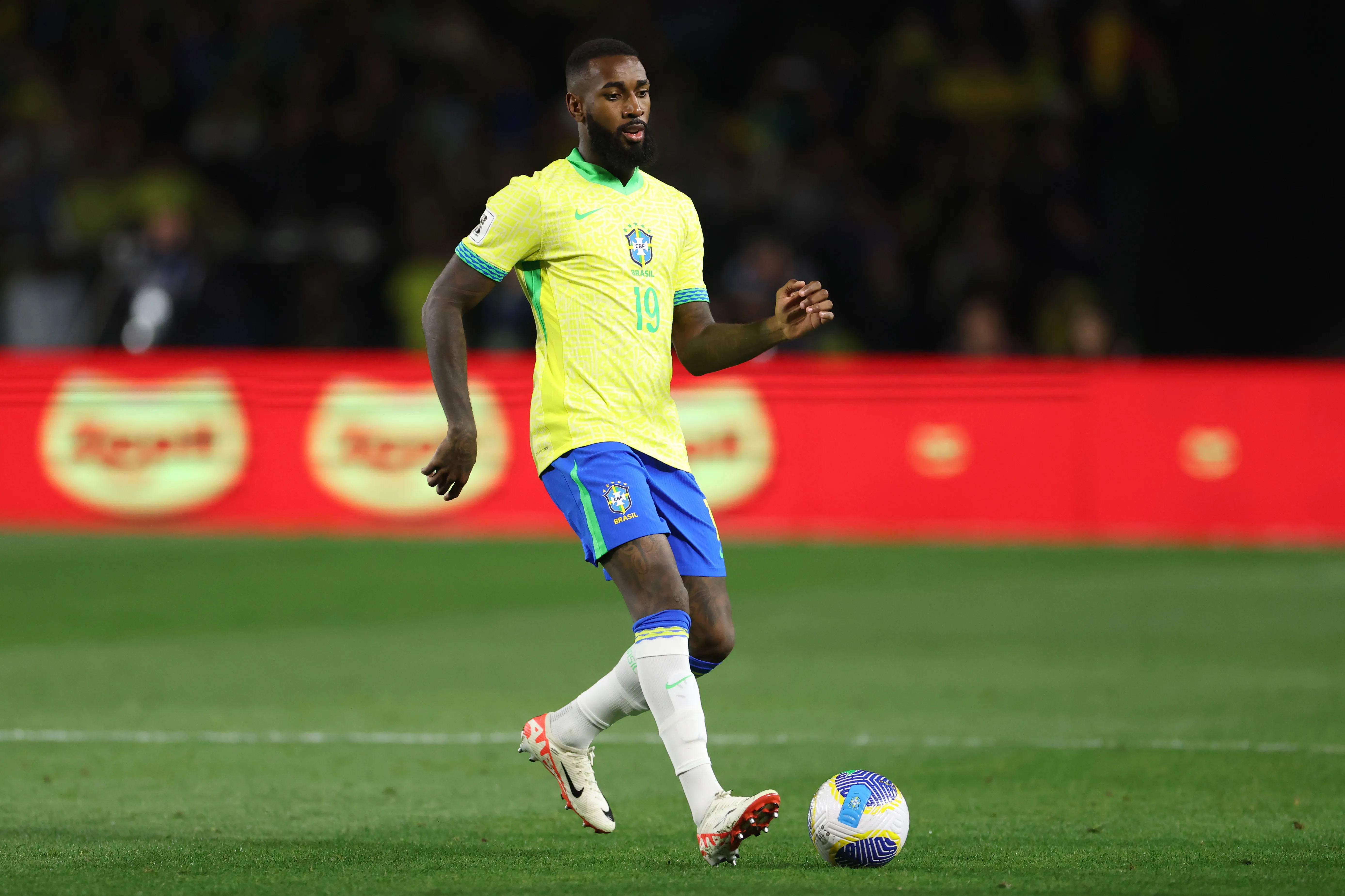 CURITIBA, BRAZIL – SEPTEMBER 06: Gerson of Brazil drives the ball during the South American FIFA World Cup 2026 Qualifier match between Brazil and Ecuador at Couto Pereira Stadium on September 06, 2024 in Curitiba, Brazil. (Photo by Lucas Figueiredo/Getty Images)