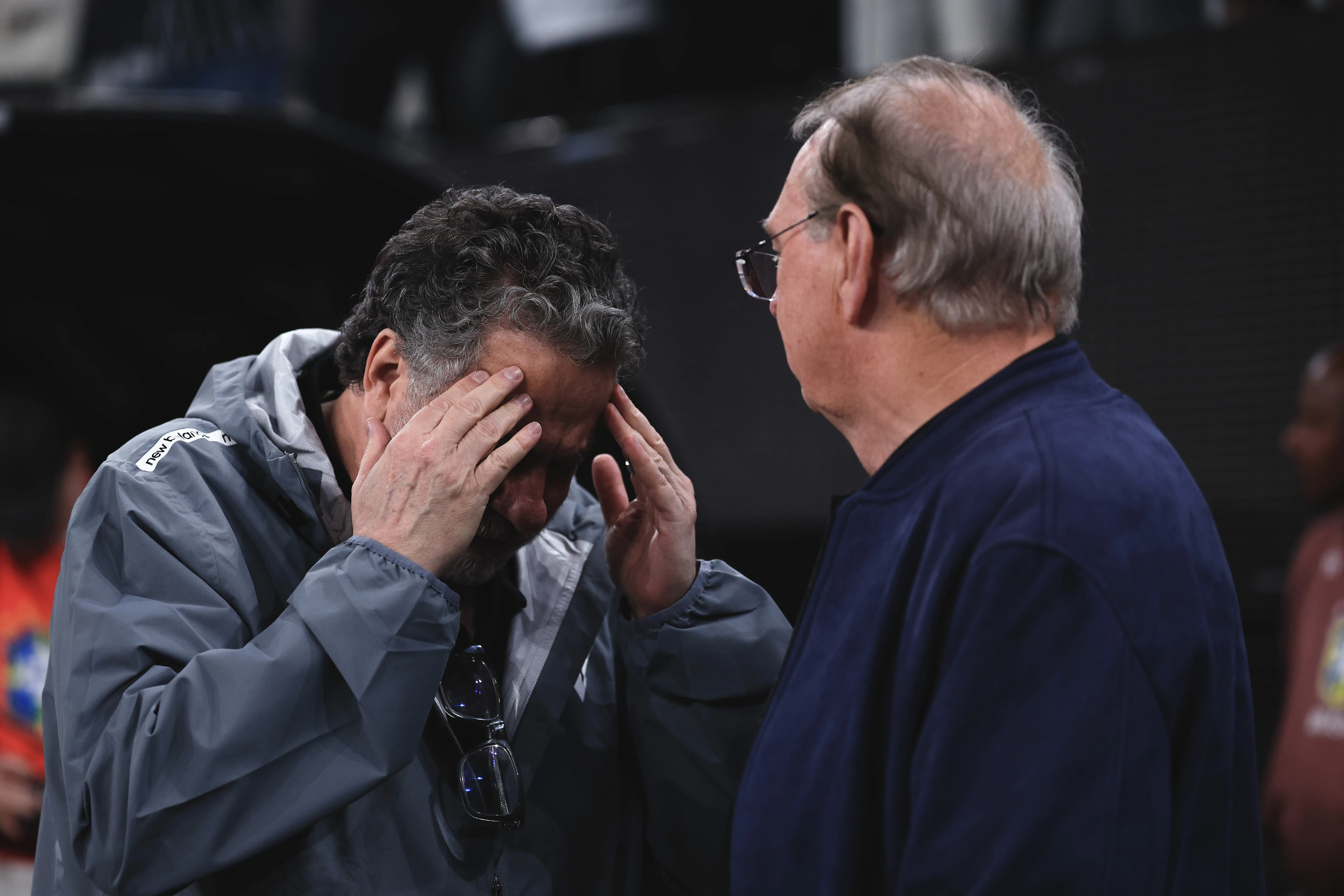SP – SAO PAULO – 20/11/2025 – BRASILEIRO A 2025, CORINTHIANS X SAO PAULO – Osmar Stabile presidente do Corinthians e Julio Casares presidente do Sao Paulo durante partida no estadio Arena Corinthians pelo campeonato Brasileiro A 2025. Foto: Ettore Chiereguini/AGIF